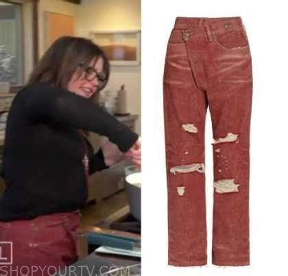 Oct 24, 2019 High Rise Cheeky Straight Jeans with Secret Smoothing Pockets in Light Destroy GAP, 54. . Rachael ray jeans crossover